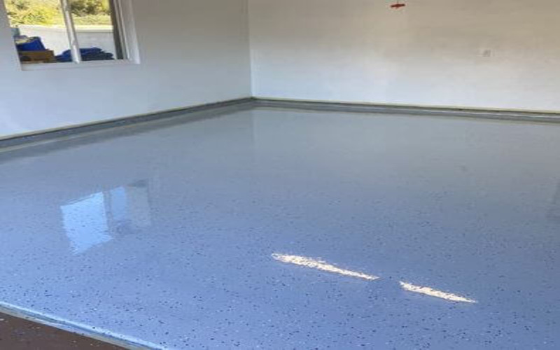 Immersive Epoxy Pool Decks: Elevating Irving Poolside Aesthetics